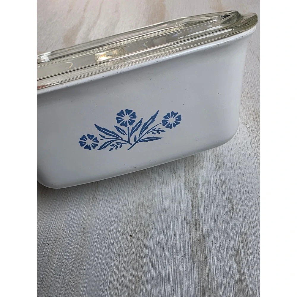 Vintage Corning Ware Blue Cornflower P-4-B 1.5 QT Casserole Dish with Lid USA